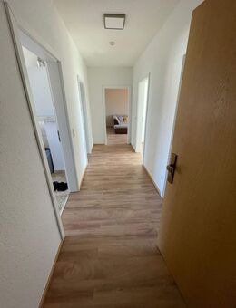 4-Raum-Wohnung mit separatem Eingang und Stellplatz am Dornburger Platz - Zerbst (Anhalt)