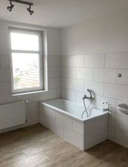 Große 4-R Wohnung in Badersleben zu vermieten - Huy