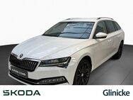 Skoda Superb, 2.0 TDI Combi Style, Jahr 2022 - Kassel