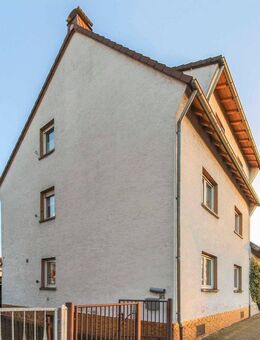 Reaktiviert: jetzt wieder verfügbar! -Zwei- bis Drei-Familienhaus mit Freisitz in Großauheim - Hanau (Brüder-Grimm-Stadt)