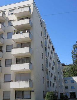 Alt- Schwabing- ruhiges, helles 1- Zi.- Apartment mit Süd- Ostbalkon umd Lift, ca. 5 Min. zur Münchner Freiheit und zum Engl. Garten - München