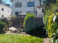Großes Einfamilienhaus mit Garage in Neustadt - Gimmeldingen - Neustadt (Weinstraße)