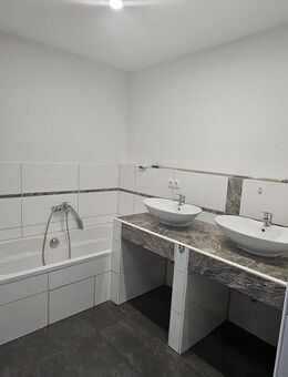 Großzügiges RMH - Komplett renoviert - Herrliche Lage !! - Wildberg (Baden-Württemberg)