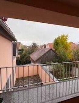 Moderne 2-Zimmer-Wohnung mit Loggia in Herrieden - Herrieden