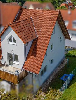 **AUF INS NEUE ZUHAUSE ! WOHNUNG ZUM WOHLFÜHLEN IN WALDSTETTEN** - Waldstetten (Baden-Württemberg)