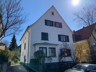 Schönes älteres 3 Familienhaus mit viel Potenzial und schönem großem Grundstück in bester Wohnlage mit gutem Ausblick nähe Schlosspark zu verkaufen. - Weinheim