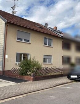 Schönes Mehrfamilienhaus in ruhiger Lage in Völklingen-OT - Völklingen