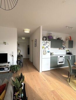 Gemütliche 3-Zimmer-Wohnung inkl. Stellplatz mit E-Schnelladestation - Köln