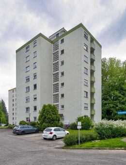 Attraktive 2-Zimmer-Wohnung mit zwei Balkonen und Stellplatz - in ruhiger Lage von Bad Krozingen - Bad Krozingen