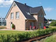 Landhaus mit Kapitänsgiebel in Garrel - Garrel