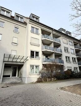 zentrale 2-Zimmer-Wohnung mit Aufzug, Balkon, Tiefgarage und Kellerabteil - Würzburg Grombühl - Würzburg