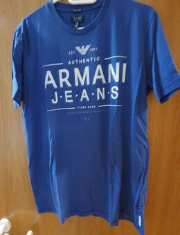 Chices 'Armani' T-Shirt - Witten