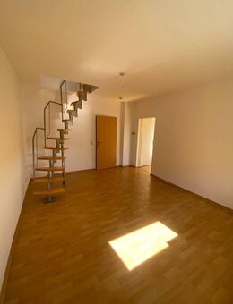 Helle Dachgeschosswohnung in ruhiger Seitenstraße - Essen
