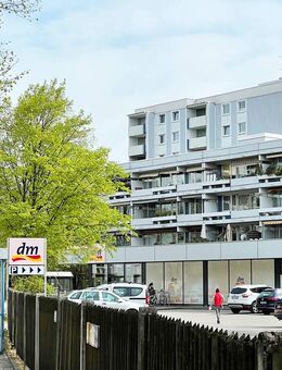 Helle 2-Zimmer-Wohnung mit Balkon & Einbauküche - München