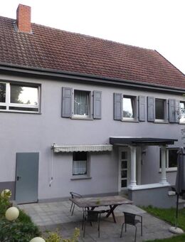 Einfamilienhaus am Ortsrand: Gepflegt, grün gelegen und individuell gestaltbar! - Stromberg