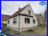Grundsolides Einfamilienhaus in ruhiger Stadtlage - Berlin