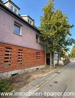 IDEAL FÜR KAPITALANLEGER! ZWEI- ODER DREIFAMILIENHAUS IN WEIDEN AM REHBÜHL - Weiden (Oberpfalz)