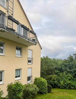 Attraktive 3-Zimmer-Eigentumswohnung mit Stellplatz in gepflegter Wohnanlage in Burkhardtsdorf - Burkhardtsdorf
