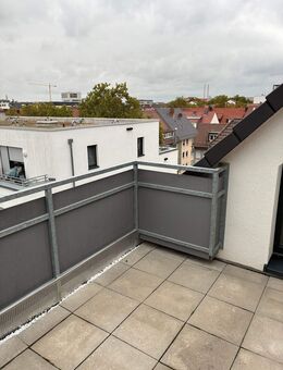 schönes 3 Raumapartment über den Dächern der City in Heilbronn - Heilbronn
