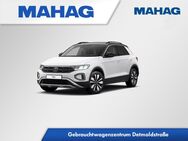 VW T-Roc, 1.5 TSI MOVE, Jahr 2023 - München