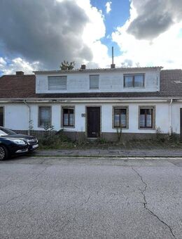 sanierungsbedürftiges Zweifamilienhaus mit großem Grundstück in Sulzbach-Altenwald - Sulzbach (Saar)