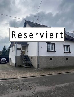 Großzügiges 1-2 Familienhaus in einer ruhigen Wohngegend von Saarwellingen zu verkaufen - Saarwellingen