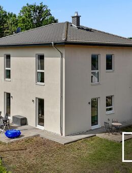 Baujahr 2017! Energieeffiziente Stadtvilla mit schönem Garten und hochwertiger Ausstattung - Eltmann