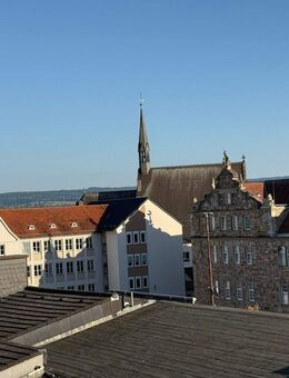 3 Zimmer Küche, Bad Wohnung mit Loggia und Kaminofen - Kassel