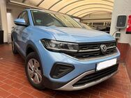 VW T-Cross, 1.0 TSI Life Life, Jahr 2024 - Frankfurt (Main)