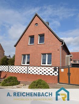 Einfamilienhaus mit Scheune in Schköna zu verkaufen! Ab mtl. 328,51 EUR Rate! - Gräfenhainichen