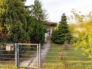Kleines Haus mit großem Grundstück - Schönefeld