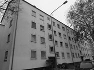 Helle, sanierte Dachgeschosswohnung mit gemütlicher Loggia! - Frankfurt (Main)