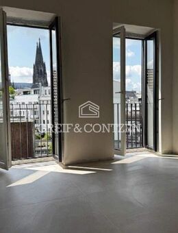 Nur noch zwei Wohnungen verfügbar: Kernsanierter Altbau - Köln
