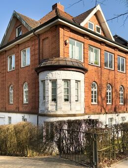 Historische Stadtvilla in Bad Oldesloe am Kurpark - mit großem Garten in begehrter Lage am Fluss Beste - Bad Oldesloe