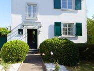 Romantisches, freistehendes Einfamilienhaus in ruhiger Bestlage von Schwalbach - Schwalbach (Taunus)