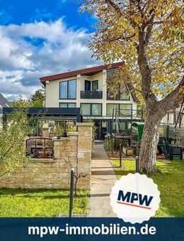 Architektenvilla im Kietzer Feld - Design, Licht & Lebensqualität mit Pool und Wintergarten - Berlin