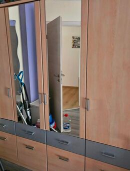 Kleiderschrank - Regenstauf
