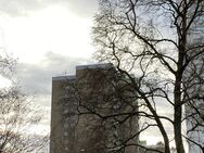 Freiwerdend! großzügige 3,5 Zimmer-Eigentumswohnung mit Balkon und Pkw-Stellplatz im Freien - Stuttgart