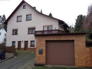 Rauenberg: Wohnhaus mit zwei Wohnungen, Garage und Garten - Freudenberg (Baden-Württemberg)