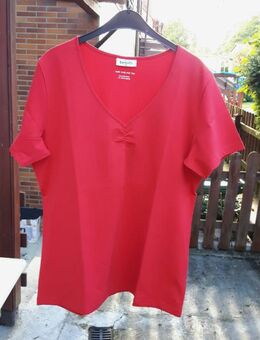 T-Shirt, rot, neu Größe: 46=XXL - Immenhausen