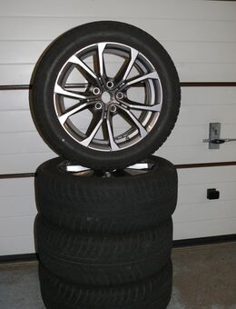 BMW Winterreifen 17" Bridgestone auf Orginal BMW-Alufelgen - Meerbusch