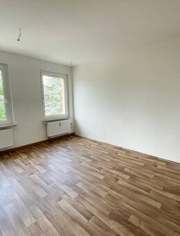 Schicke 2-Raum-Wohnung nahe Berufsakademie in Breitenbrunn - Einbauküche möglich - Breitenbrunn (Erzgebirge)