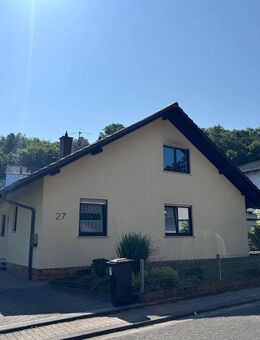IK| Kaiserslautern - Charmante 5-Zimmer-Wohnung und schönem Garten in attraktiver Lage - Kaiserslautern