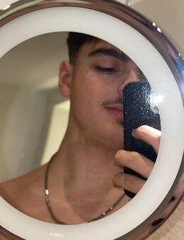 JF sucht eine nette Dame die Interesse hat an mich - Bonn