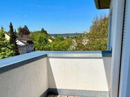 Über den Dächern von Burglengenfeld: 4-Zimmer-Wohnung mit Attika-Terrasse - Burglengenfeld