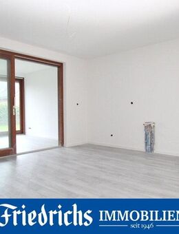 Modernes Wohnen in Oldenburg-Ohmstede! Sanierte 3-Zimmer-Wohnung im EG mit Terrasse und Garten - Oldenburg