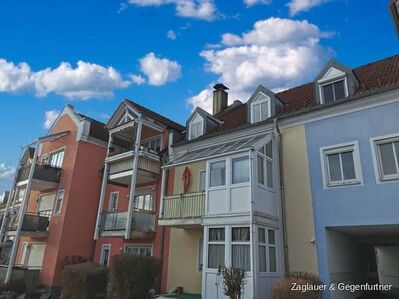 Haus im Haus - Einziehen - Wohlfühlen - Top 100 m² Maisonette-Wohnung mit Balkon und Wintergarteneck in Hofkirchen *****