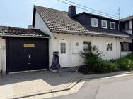 Außergewöhnliche Doppelhaushälfte in Rengsdorf - Unverbaubarer Ausblick und Vielseitigkeit - Rengsdorf