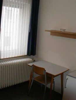 FLATmix.de / Einfach möbliertes Zimmer in BI-Mitte - Bielefeld