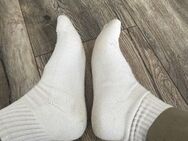 Getragene Socken von einer geilen Ginger Frau - Papenburg